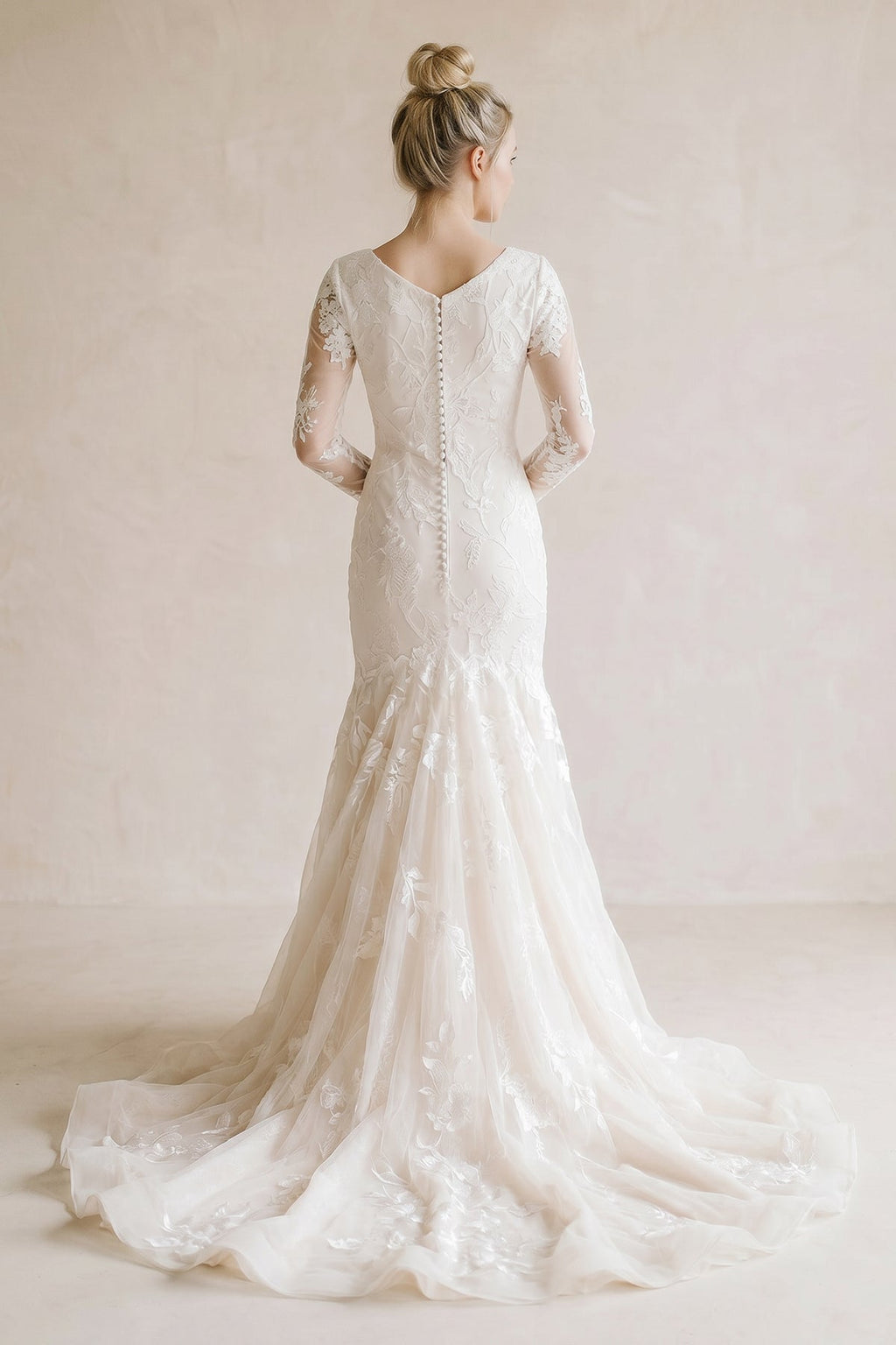 Gorgeous Boho Lace Long-Sleeves Mermaid Appliques Wedding Dress